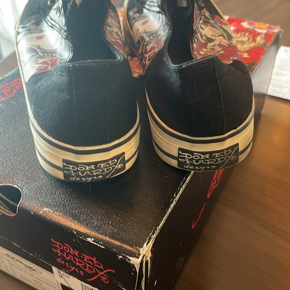 ED HARDY X CONVERSE. SIZE 9 Black. - Picture 3 of 5